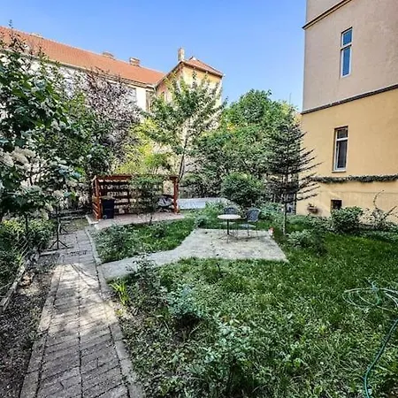 Apartment Vintage & Spacious Downtown Timisoara